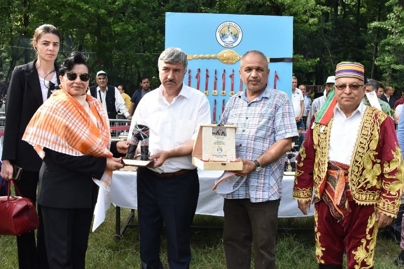 Bsn 04 - Muğla Valisi Esengül Civelek; Köyceğiz’deki Güreş ve Kültür Şenliğine katıldı