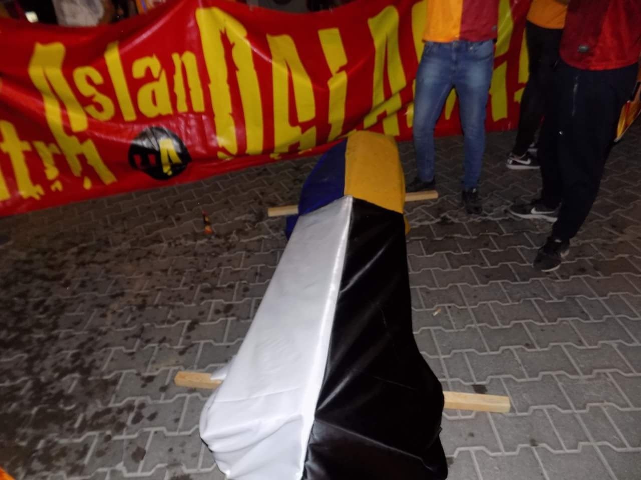 IMG 20180520 WA0054 - Dalaman'da Galatasaray'ın şampiyonluk kutlaması