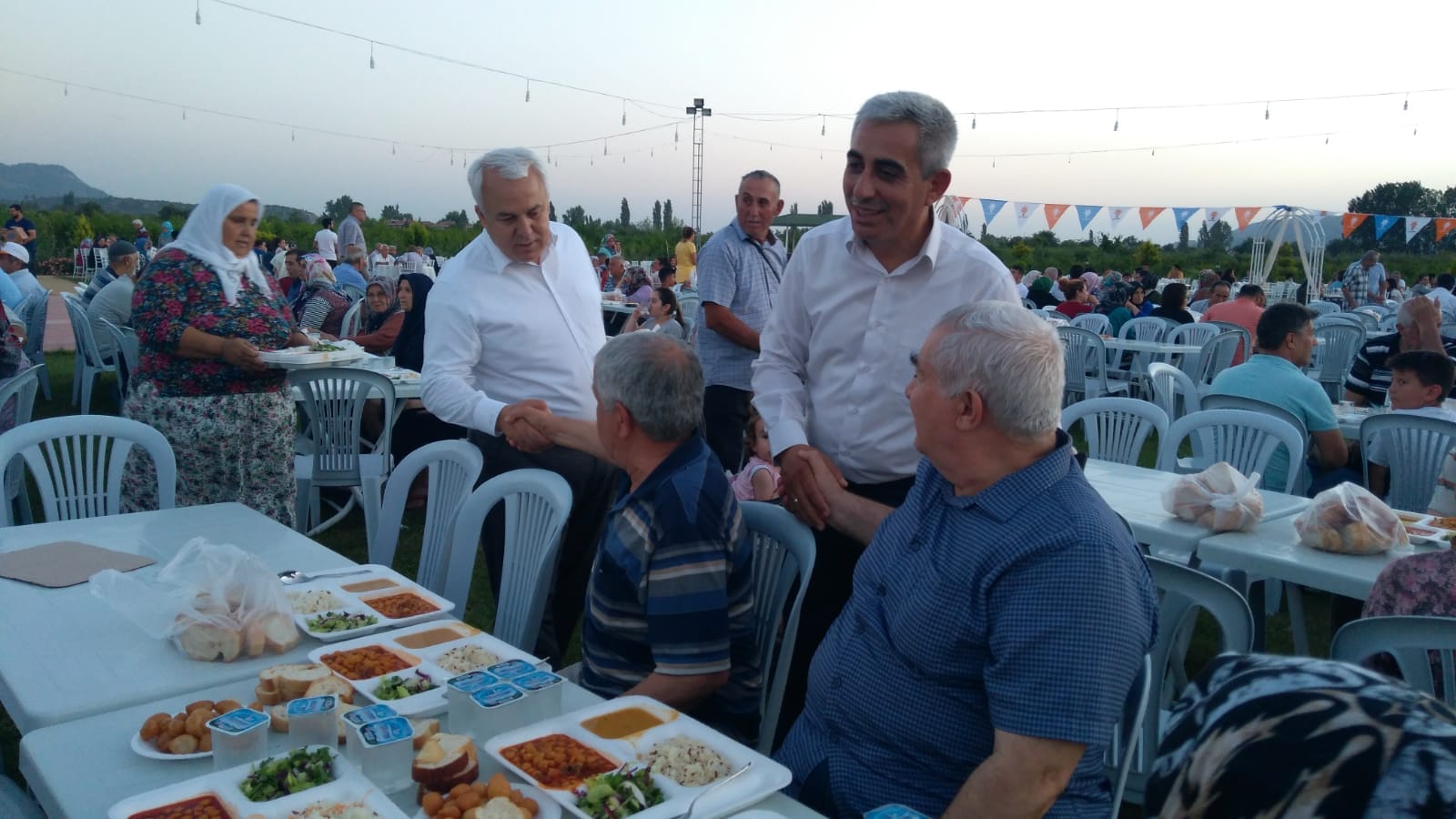 IMG 20180608 WA0023 - Dalaman AK Parti İftar yemeği düzenledi